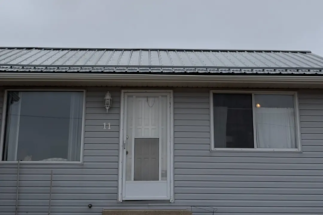 Eavestrough Replacement Cost in Calgary: 5 in. vs 6 in., Gauge, Downspouts and Fascia